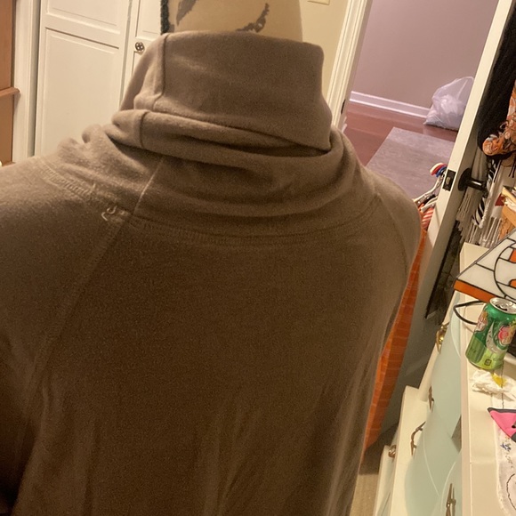 Lounging Top, size Medium, brown - Picture 3 of 4